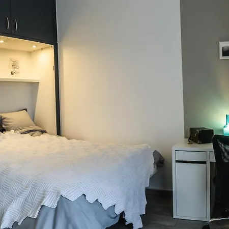 Apartment Proche Centre, 2 Couchages, Calme, Lumineux *