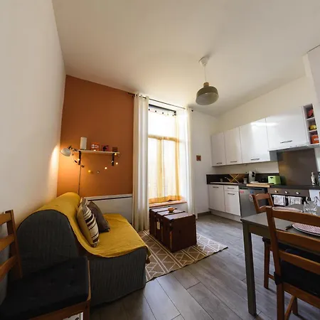 Apartment Proche Centre, 2 Couchages, Calme, Lumineux Amiens